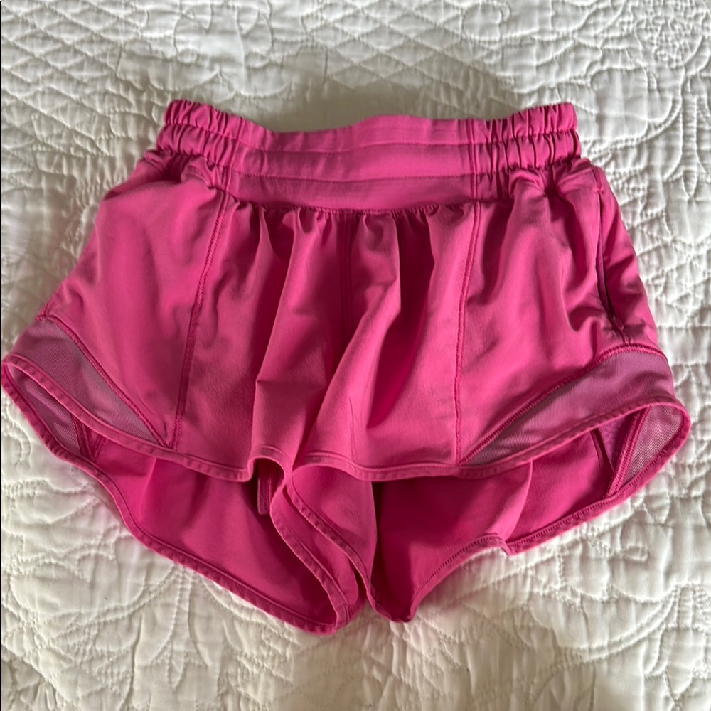 Lululemon Hotty Hots 2.5 Sonic Pink